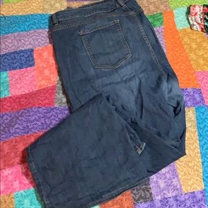 Old navy bootcut size 26